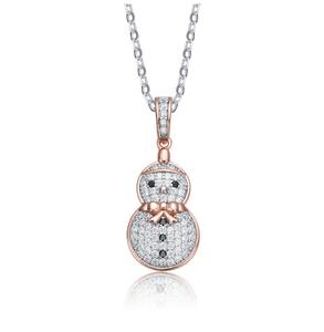 Ожерелье с подвеской в ​​виде рождественского снеговика из стерлингового серебра с черными и белыми кубическими цирконами Genevive, розовый