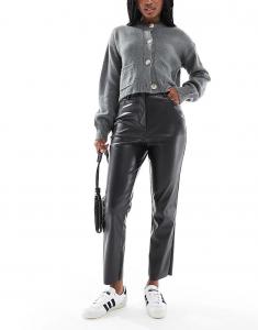 Брюки прямого кроя из искусственной кожи New Look черного цвета