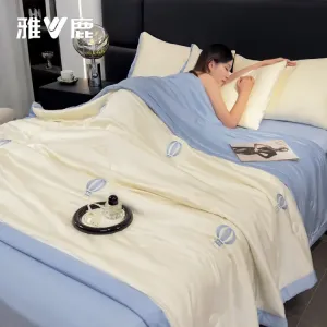 Yalu Комплект постельного белья 4 предмета: летнее одеяло 150x200 см + 2 наволочки