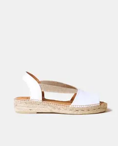 Женские эспадрильи Etna на танкетке из кожи с эластичными ремешками Toni Pons, белый