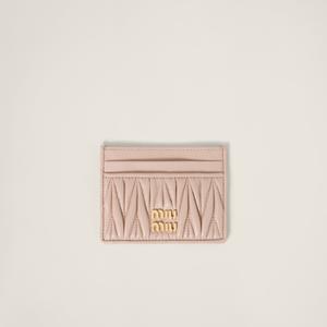 Кардхолдер из наппы с простежкой мателассé MIU MIU, розовый