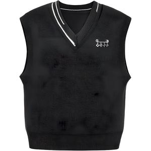 Вытянутый майка-безрукавка V-образного выреза C2H4, черный