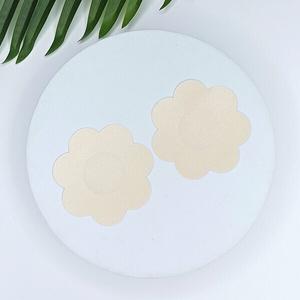 YEYE, Неброские атласные накладки на соски