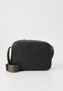Сумка через плечо YOUNG INTERESTING CAMERA BAG - Across body bag Calvin Klein Jeans, черный