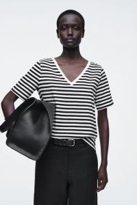 Футболка 24/7 с v – образным вырезом-regular fit COS, черный/белый/полосатый