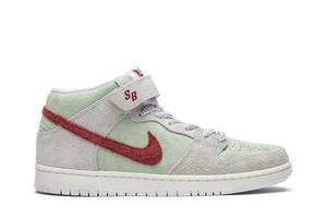 Кроссовки Nike SB Dunk Mid 'White Widow', зеленый