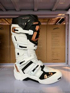 LEATT Внедорожные ботинки motorcycle racing shoes с регулируемой осью для мужчин и женщин, антискользящая обувь для езды, оранжевый, белая универсальная версия, размер 45.5