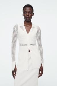Вязаный кардиган в полоску с кружевной строчкой COS, слоновая кость