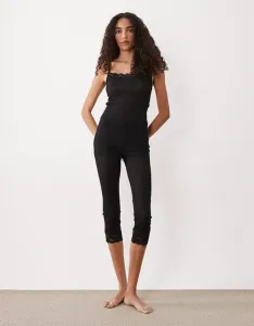 Черные полупрозрачные пижамные брюки-капри с кружевной отделкой ASOS DESIGN Tall