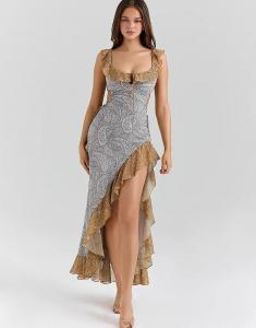 Платье макси из жоржета с оборками и принтом пейсли House of CB Aloura с принтом пейсли