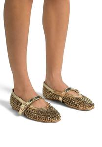 Балетки с ремешком на щиколотке DE CON PUNTERA REDONDEADA Y CIERRE HEBILLA Alma en Pena, золотой