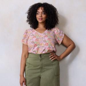 Футболка большого размера с рукавами-тюльпанами и V-образным вырезом Lc Lauren Conrad, мультиколор