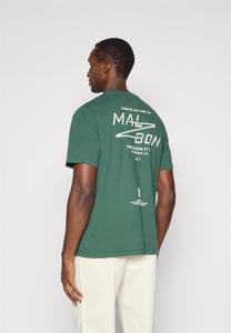 Футболка Malbon BERMUDA SPORT UTILITY TEE, Hunter Green/Dark Green