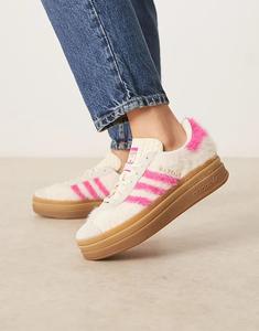 Кроссовки Adidas Originals Gazelle Bold в белом и розовом цвете с пушистым эффектом