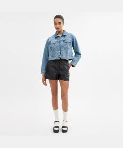 Укороченная джинсовая куртка