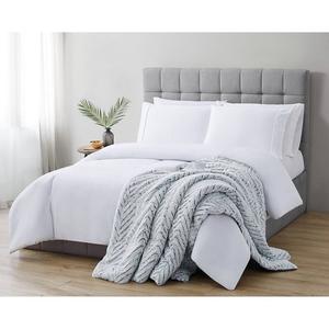 Плед Christian Siriano New York из искусственного меха снежного леопарда в подарочной упаковке, цвет Gray White