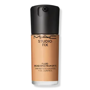 Тональный крем Studio Fix Fluid SPF15 с матирующим эффектом и контролем жирности кожи на 24 часа. MAC, NC37 (medium beige with neutral undertone for medium skin)
