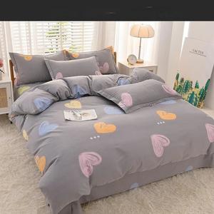 Belle Комплект постельного белья, 4 предмета, 100% хлопок, для кровати 2.2 м, пододеяльник 220x240 см, серый с разноцветными сердечками