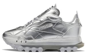 Reebok Classic Кожаные кроссовки для женщин