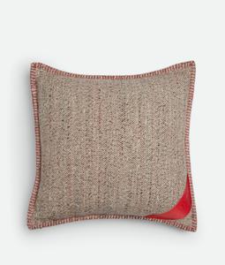 Tweed cushion BOTTEGA VENETA, коричневый