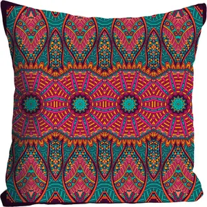Королевская декоративная подушка "Орнамент", чехол без наполнения, 1 шт Queence 40х40 см, цвет bunt + Ornamente