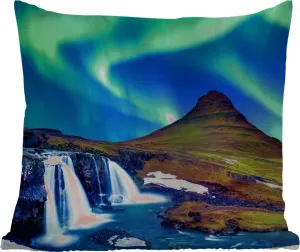 Подушка для улицы - Северное сияние - Звездное небо - Исландия - Горы - Зеленый - Водопад - Озеро - 40x40 см - Водонепроницаемая - Подушка для отдыха - Подушка - Внутренняя часть - Обивка с изображением MuchoWow