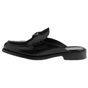 PRADA Сандалии с закрытым носком, женские, черные