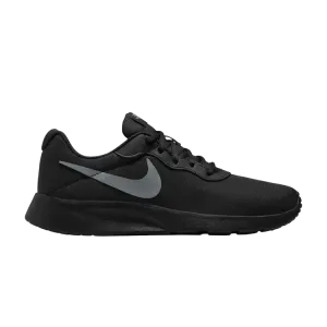 Кроссовки Nike Wmns Tanjun Refine, черный