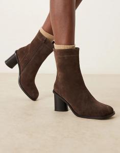 Ботильоны ASOS DESIGN Rex из замши с круглым носком шоколадного цвета