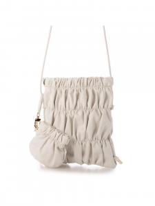 Сумка-клатч с присборенной застежкой через плечо