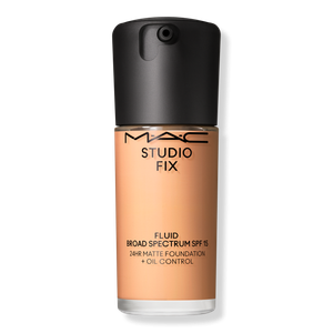 Тональный крем Studio Fix Fluid SPF15 с матирующим эффектом и контролем жирности кожи на 24 часа. MAC, NW22 (warm beige with rosy undertone for light to medium skin)