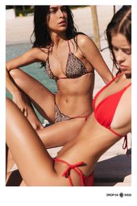 Треугольный верх бикини с анималистичным принтом Pull And Bear, красный