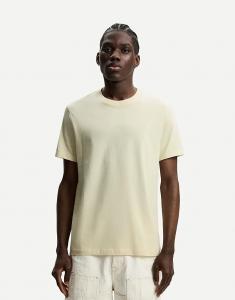 Базовая футболка Bershka с короткими рукавами желтого цвета