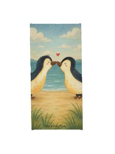 Mr. & Mrs. Panda Банное полотенце с рисунком поцелуя пингвина, без надписи, пастельно-серого цвета