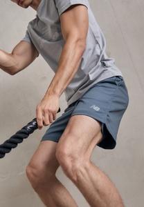 Спортивные шорты New Balance LINED SHORT, Graphite /Dark Grey