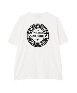 Футболка с овальным логотипом