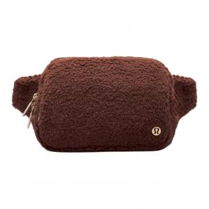 Lululemon Полиэстеровая поясная сумка большого размера женская в цвете земляной коричневый и золотой, Earth Brown & Gold