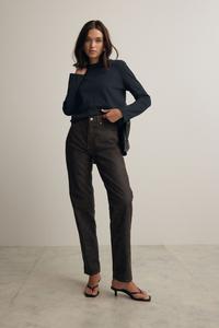 Джинсы прямого кроя из 100% хлопкового денима с эффектом кожи Next, коричневый