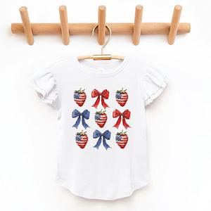 Футболка с рукавами-фонариками Coquette и принтом в виде клубники The Juniper Shop, White