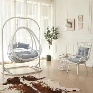 Quanpinwu Подвесное кресло-качели lazy из ротанга, белое, комплект из 3 предметов с подушкой и ковриком