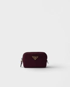 Микро-сумка из переработанного нейлона Prada, бордовый