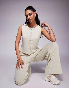 Жилет Coord с застежкой на пуговицы спереди в рубчик, цвет «песочный» Asos Design