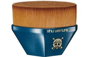 Zhìcúnxiù x Hǎizéiwángshèngdàn 55 кисть для тонального крема Shu Uemura