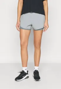Одни короткие спортивные шорты Nike Performance, Smoke Grey/White
