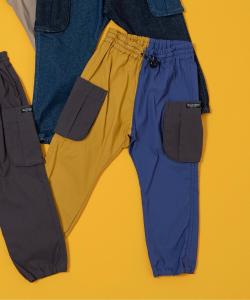 Теплые и удобные брюки с боковыми карманами, длина 25 см.