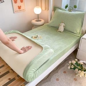 Yalu Флисовая простыня 150х200 см для односпальной кровати + пара наволочек, цвет Yguolü, утолщенный молочный вельвет