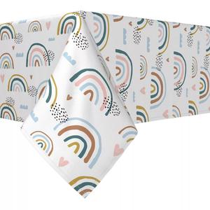 Квадратная скатерть, 100% полиэстер, 60x60 дюймов, радуги и сердечки.