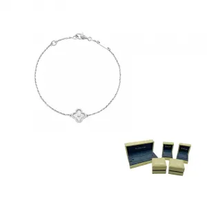 Браслет 2010-х годов 18K белое золото Sweet Alhambra с бриллиантами Van Cleef & Arpels, белый