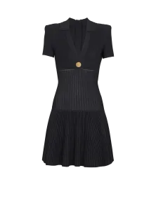 Короткое расклешенное трикотажное платье Balmain, черный