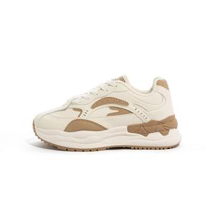 Женские кроссовки с нескользящей подошвой и износостойким низким верхом цвета экрю Babaya, Ecru